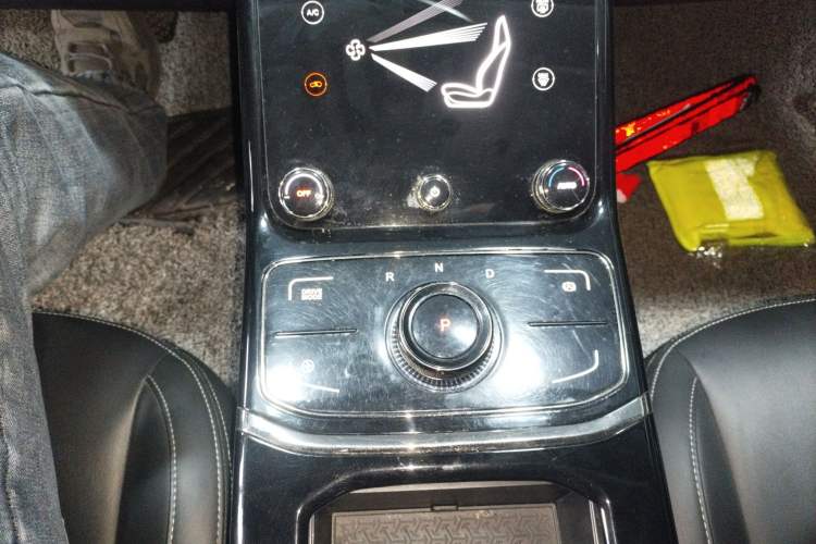 Used NETA U 2023 NETA U-Ⅱ 400 U Show Edition – Lithium Iron Phosphate
