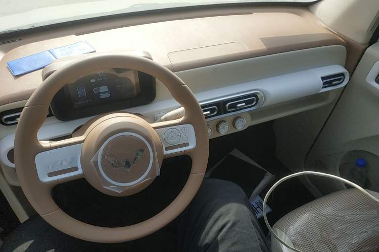 Used Wuling Hongguang MINIEV 2024 3rd Generation 215km Youth Edition