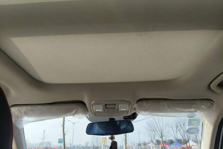 Used Geely Auto Emgrand X7 Sport 2018 1.8TD Automatic Two-Wheel Drive Smart Connect 4G Internet Edition
