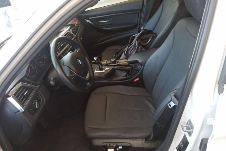 Used BMW 3 Series 2016 316Li Fashion Model