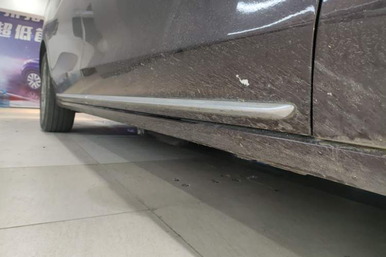 Used Buick GL8 2022 Facelifted Avenir Aivia 7-Seater Premium Edition
