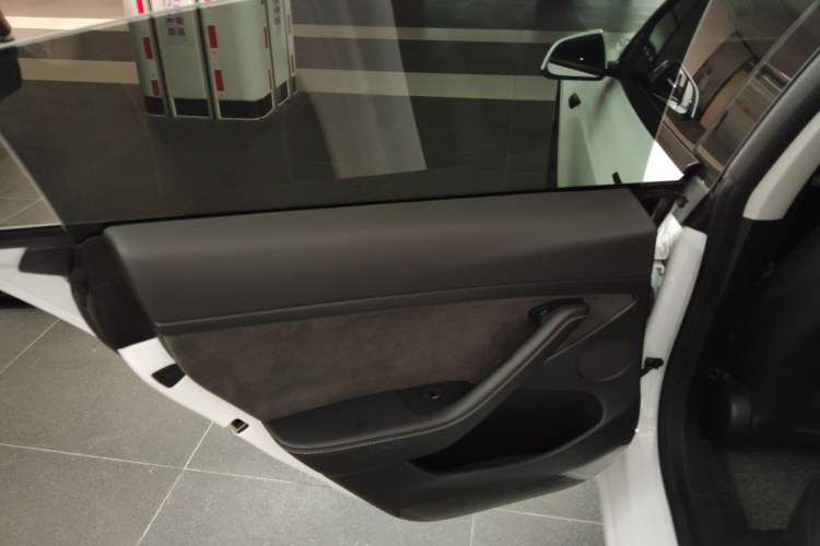 Used Tesla Model 3 2022 Rear-Wheel-Drive Version
