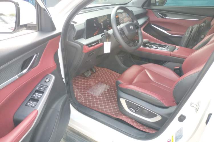 Used Changan CS75 PLUS 2022 1.5T Automatic Prestige Model
