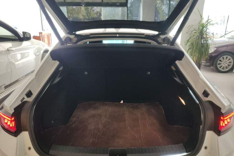 Used Volkswagen Lamando 2024 Lavida L 280TSI DSG Cool & Spicy Edition
