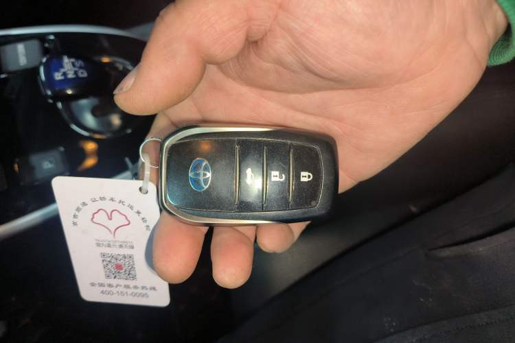 Used Toyota Levin 2017 Revised Dual-Engine 1.8H GS E-CVT Elite Sunroof Version China V Standard