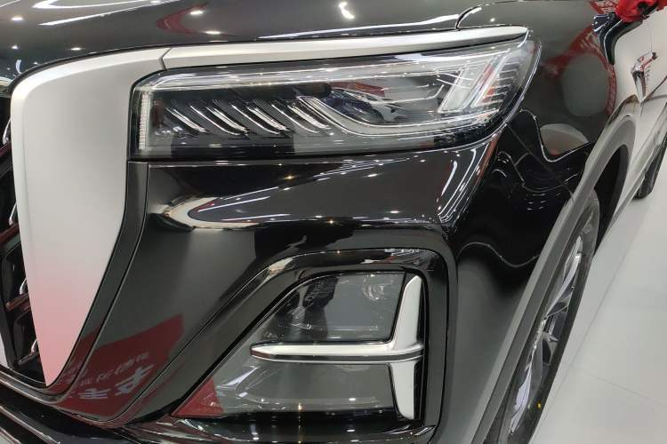 Used Hongqi HS5 2025 2.0T Two-Wheel Drive Flagship Pro Edition