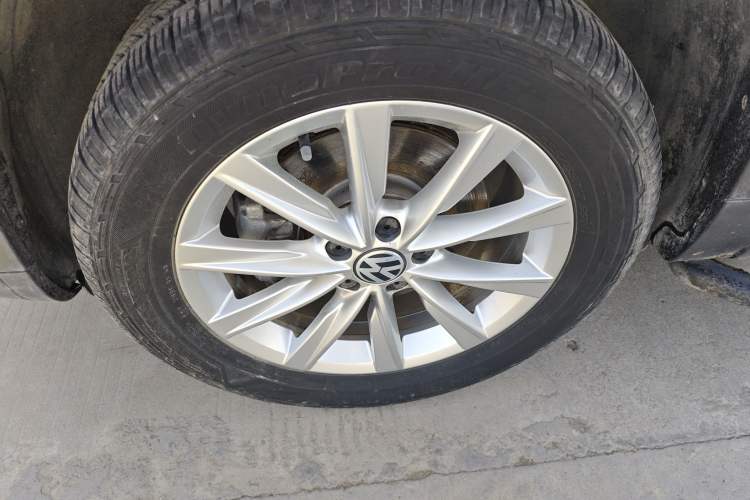 Used Volkswagen Tiguan 2016 280TSI Automatic Two-Wheel-Drive Silk Road Style Edition