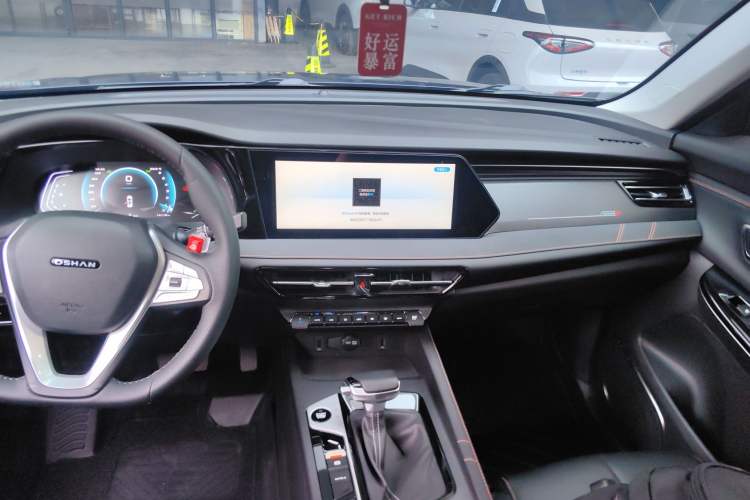 Used Oshan X7 PLUS 2022 1.5T Blue Whale Edition Automatic Prestige Version
