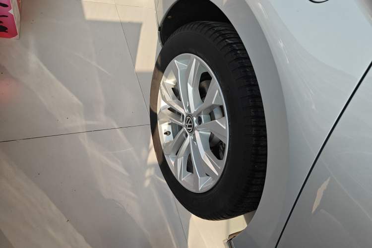 Used Volkswagen Magotan 2017 330TSI DSG Luxury Model
