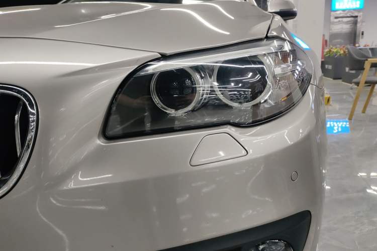 Used BMW 5 Series 2014 525Li Leading Model