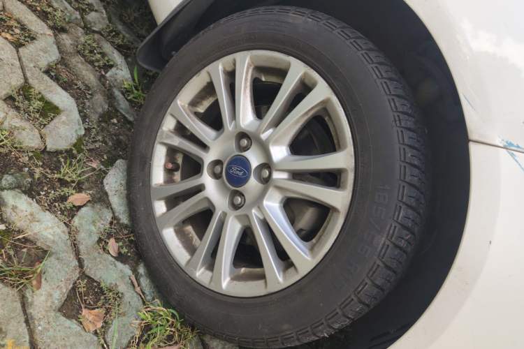 Used Ford Fiesta 2013 Hatchback 1.5L Automatic Fashion Edition
