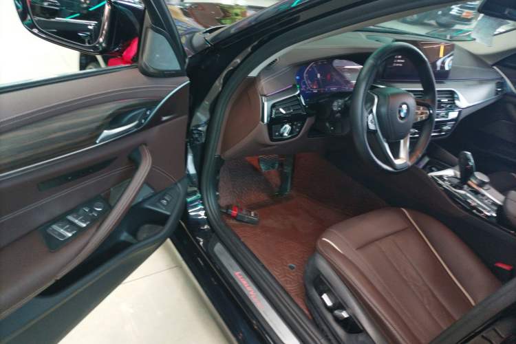 Used BMW 5 Series 2022 530Li Leading Luxury Package