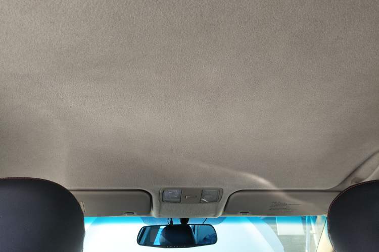 Used Kia K2 2015 Sedan 1.4L MT GLS
