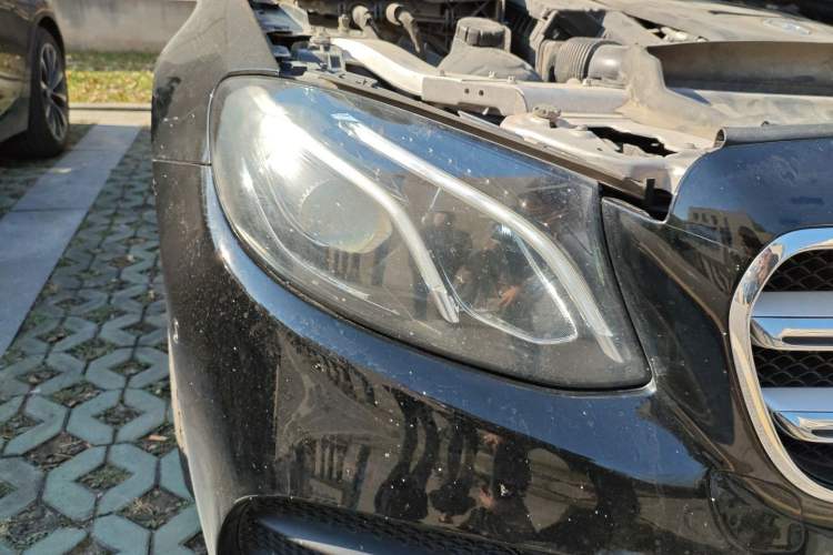 Used Mercedes-Benz E-Class 2019 E 300 L Sporty and Stylish Model