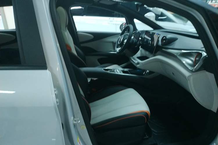 Used BYD Dolphin 2021 405 km Fashion Edition
