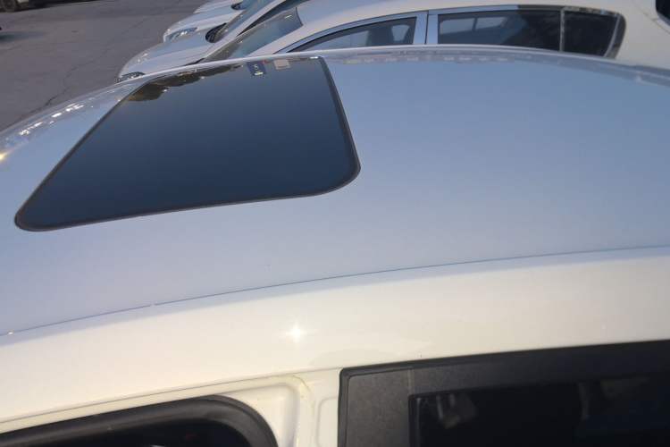 Used Roewe i5 2019 1.5L Automatic 4G Connected Langhao Edition