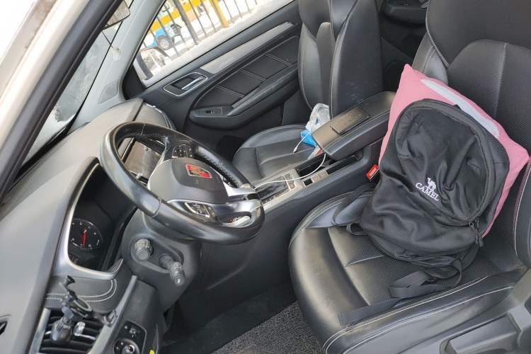 Used Roewe RX5 2018 20T Two-Wheel Drive Automatic Internet Smart Edition