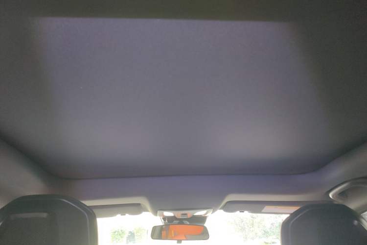 Used Changan UNI-V 2022 1.5T Prestige Version
