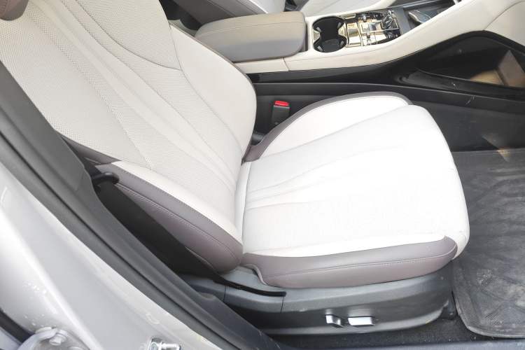 Used BYD Song PLUS New Energy 2025 DM-i Smart Drive 112KM Prestige Model
