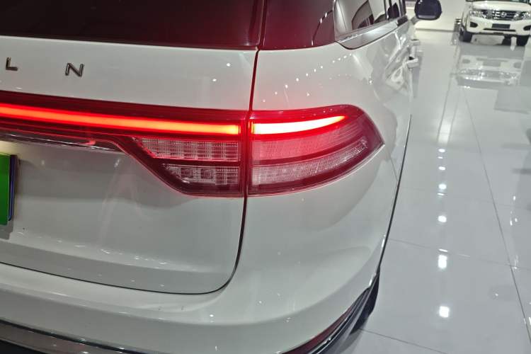 Used Lincoln Aviator 2020 3.0T V6 All-Wheel-Drive Premium Edition
