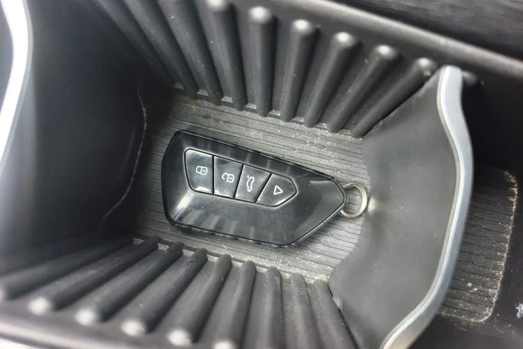 Used Dongfeng Aeolus Yixuan MAX 2023 1.5T Super-Powered Dad Edition