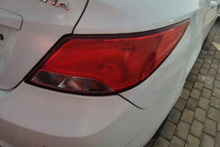 Used Hyundai Verna 2014 1.4L Manual Smart GLS Trim
