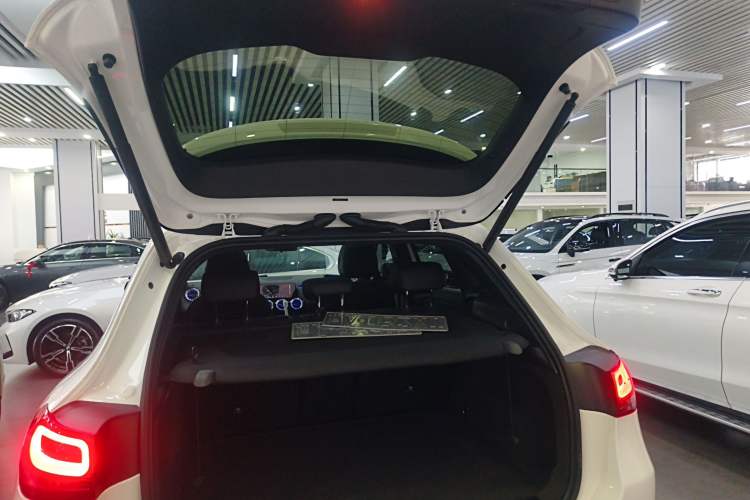 Used Mercedes-Benz GLA 2023 GLA 220
