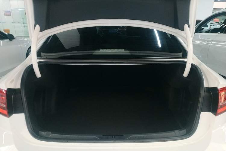 Used Volkswagen Lamando 2019 230TSI DSG Fashion Edition China V Standard