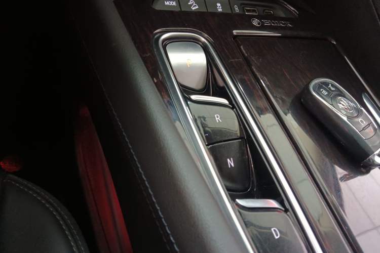 Used Buick Enclave 2020 28T Two-Wheel Drive Prestige Version
