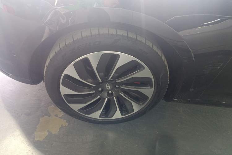 Used Hima AITO M5 2022 Extended-Range Four-Wheel Drive Performance Version
