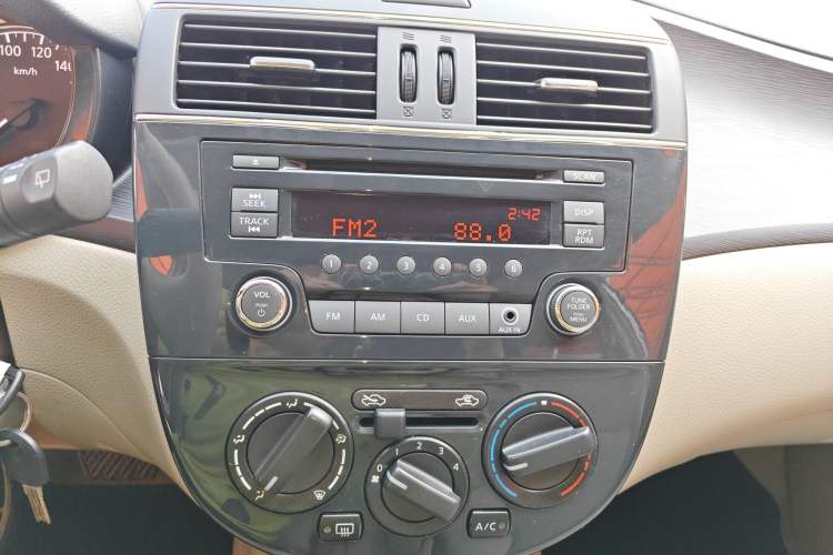 Used Nissan Tiida 2011 1.6L CVT Comfort Model