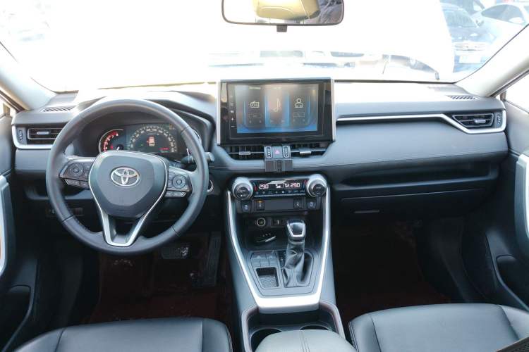 Used Toyota RAV4 2020 2.0L CVT Two-Wheel Drive Fashion PLUS Edition
