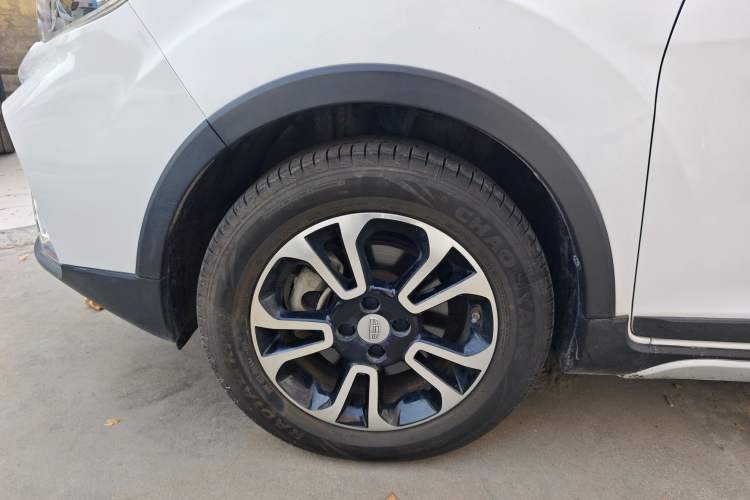 Used Geely Auto Vision X3 2017 1.5L Manual Elite Model
