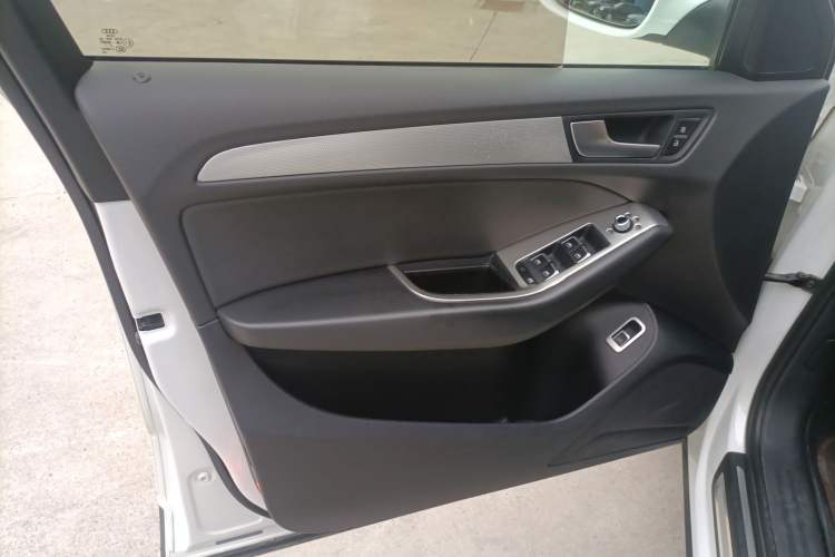 Used Audi Q5 2015 40 TFSI Technology Edition
