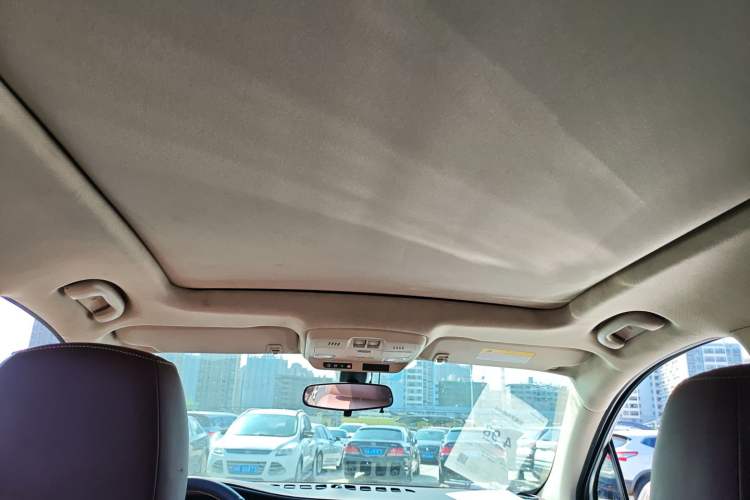 Used Buick Envision 2015 20T Four-Wheel Drive Luxury Model
