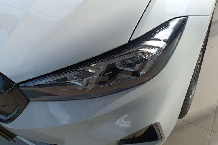 Used BMW i3 2022 eDrive 35 L