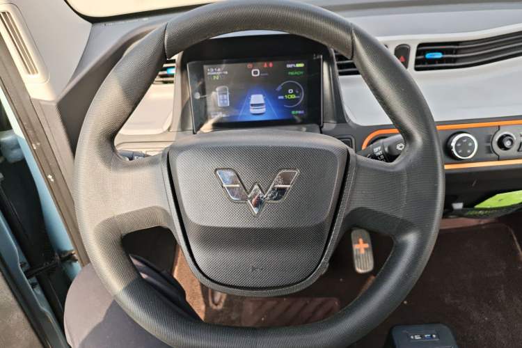 Used Wuling Hongguang MINIEV 2022 Zizai Version Lithium Iron Phosphate
