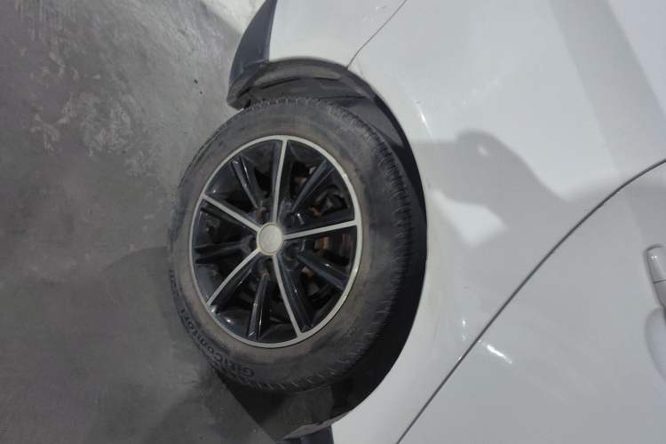 Used Geely Auto Emgrand 2015 Hatchback RS 1.5L Manual - Top Trim Level