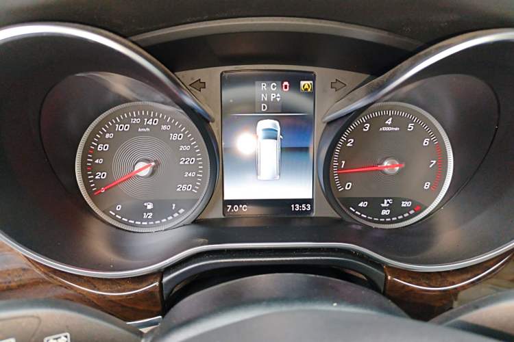 Used Mercedes-Benz V-Class 2018 V 260 L Prestige Extended Version China VI