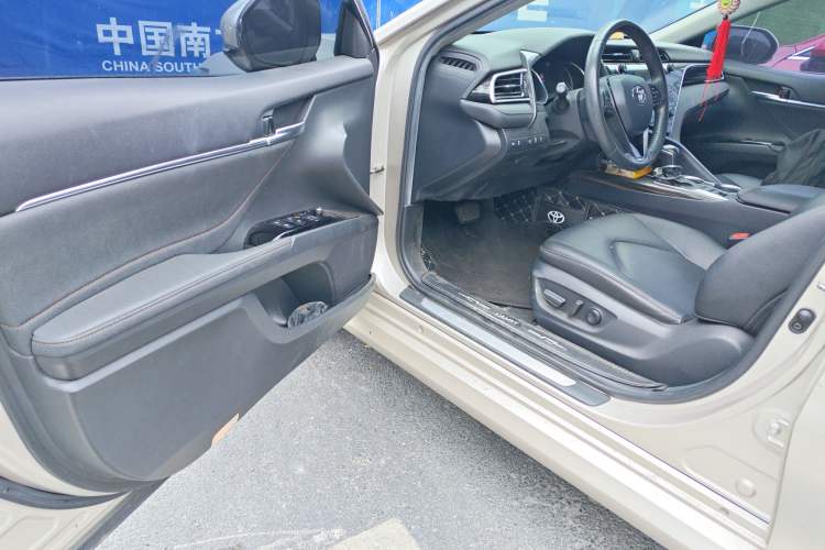 Used Toyota Camry 2019 Revised Version 2.5G Luxury Edition