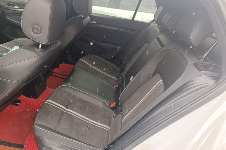 Used Volkswagen Golf 2023 Facelift 280TSI DSG R-Line Lite
