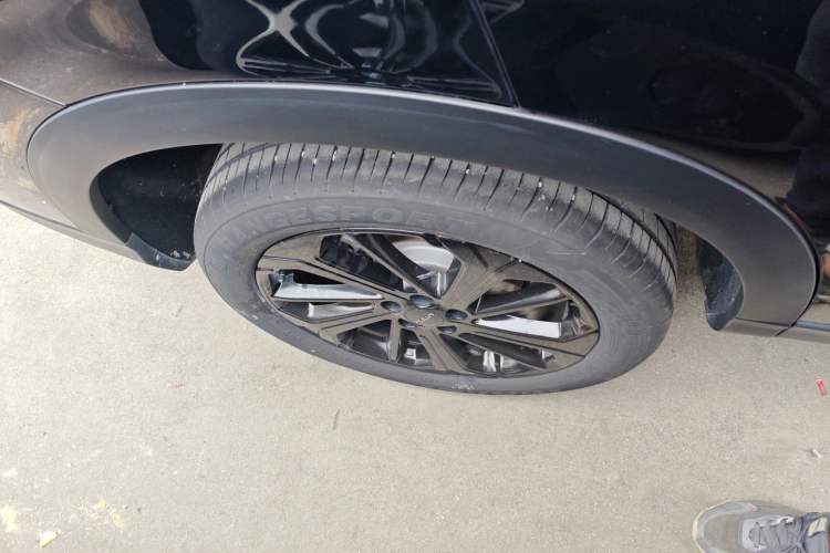 Used Dongfeng Aeolus Huge 2024 Mach Power 1.5T Luxury Model