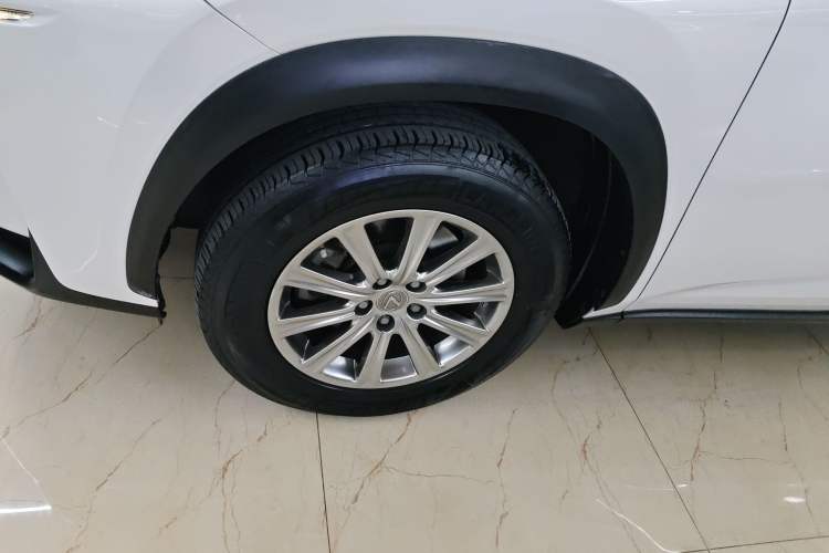 Used Lexus NX 2015 200 Front-Wheel Drive X-Trail SE Edition