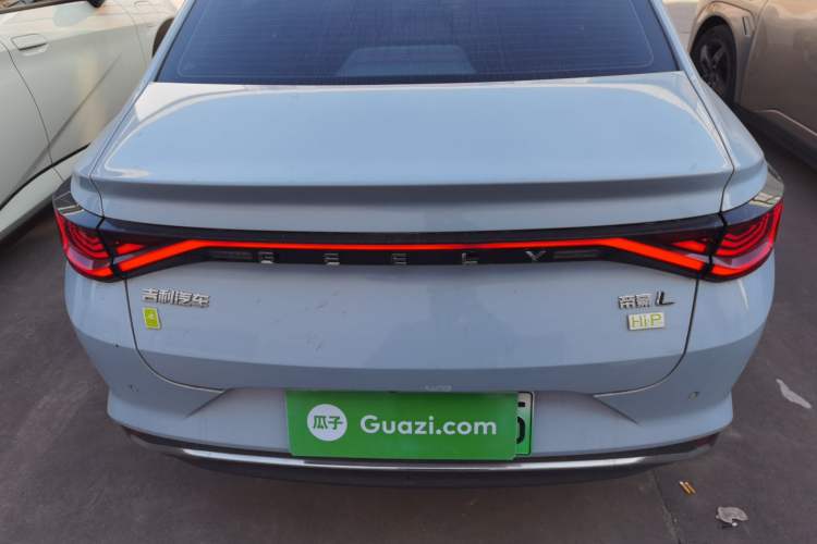 Used Geely Auto Emgrand L HiP 2022 1.5TD-DHT Pro 100KM Super Clean
