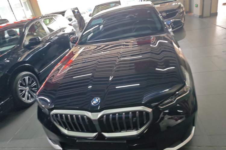 Used BMW i5 2024 eDrive 35L Luxury Package
