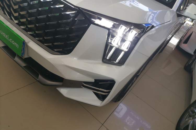 Used GAC Trumpchi GS8 2022 Linghang Series 2.0 TGDI Two-Wheel-Drive Luxury Smart Connectivity Version (7 Seats)
