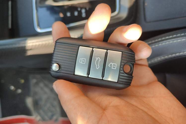 Used MG ZS 2018 1.5L Automatic Luxury Edition China V Standard
