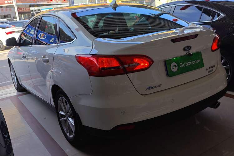 Used Ford Focus 2017 Sedan EcoBoost 180 Automatic Elite Model