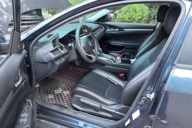 Used Honda Civic 2019 220TURBO CVT Dynamic Edition China V
