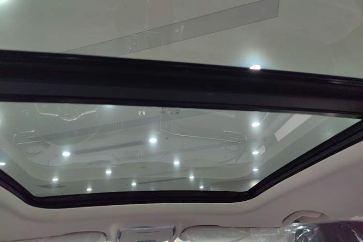 Used Hongqi HS7 PHEV 2024 2.0T PHEV Four-Wheel Drive Flagship Edition 6 Seats